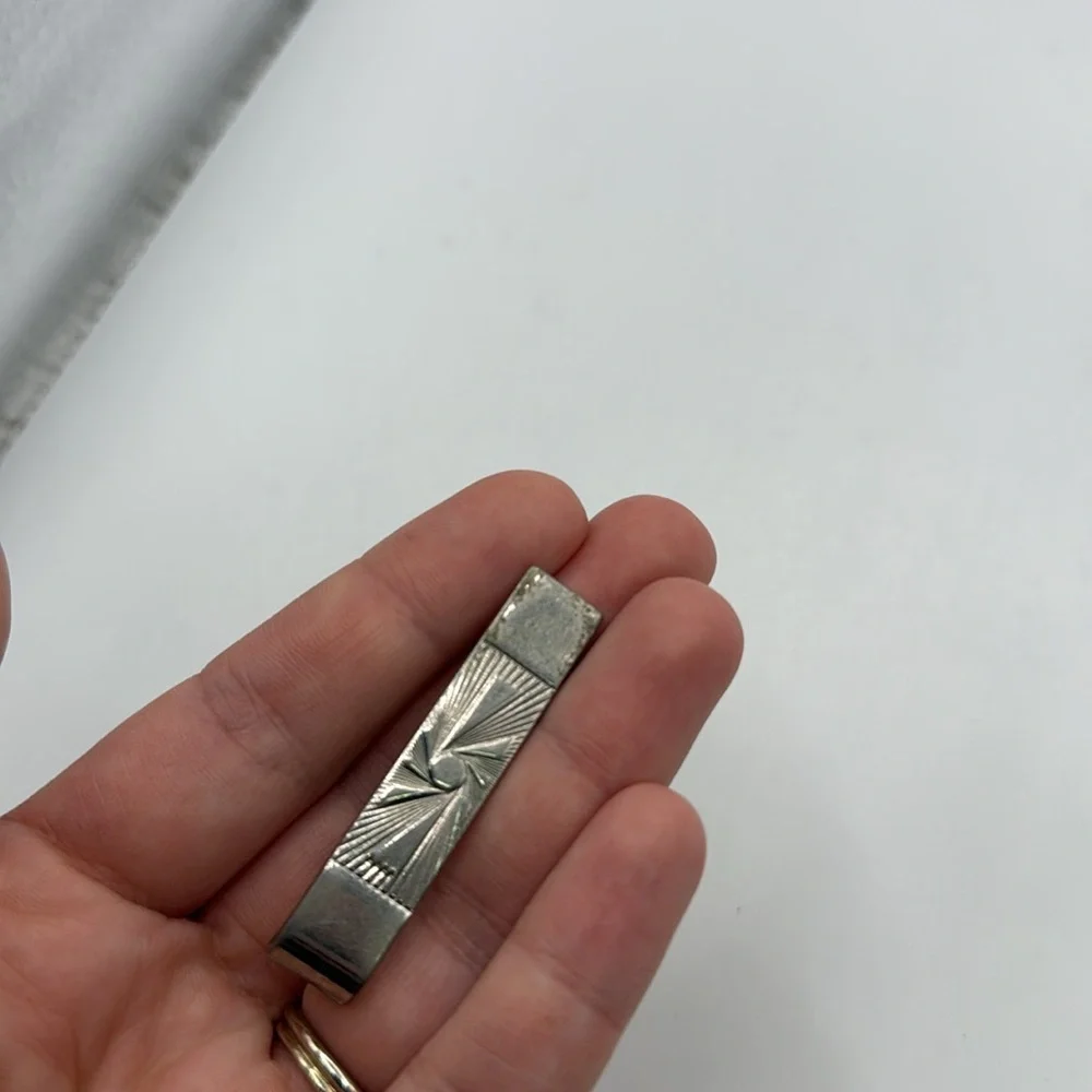 Vintage Silver Tone Tie Clip Bar Sun Sunburst Accessory Jewelry Etched Collect